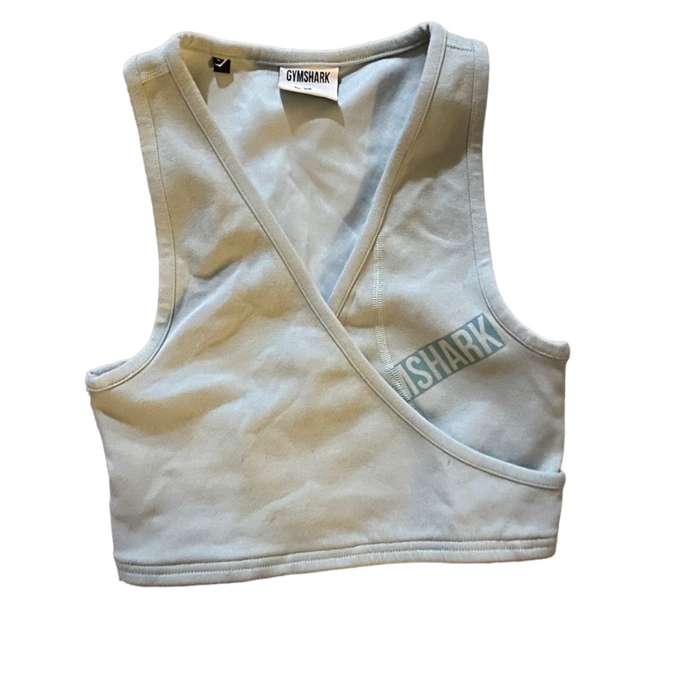Gymshark women’s workout top